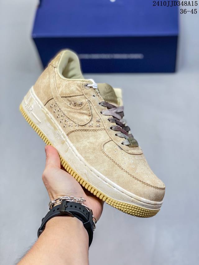 公司级带半码耐克nike Air Force 7 空军一号低帮百搭休闲运动板鞋。柔软、弹性十足的缓震性能和出色的中底设计，横跨复古与现代的外型结合，造就出风靡全