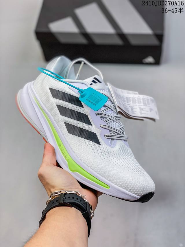 阿迪达斯adidas Alphaedge 4D M 针织呼吸面休闲运动慢跑鞋 鞋面以经典跑鞋 Zx 4000 为蓝本打造。为了带来更好的穿着脚感并适应 4D 的