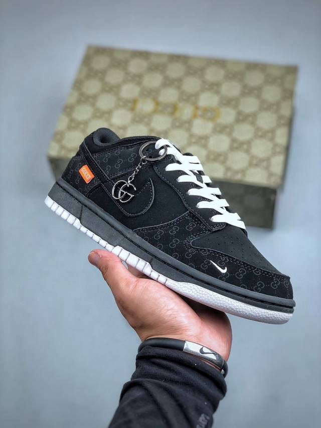 Nike Sb Dunk Low X Gucci 纯黑暗纹纯原大厂出品 极力推荐原装头层材料 独家版型蒸餾加工帶來的是更好的视觉和脚感体验大厂纯原品质出货 清洁