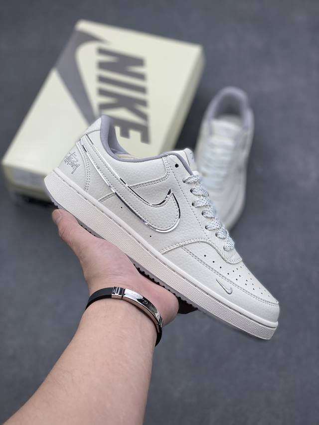 Nike Court Vision Low 休闲运动板鞋 纯原版本 低帮百搭透气休闲运动板鞋，经典耐用的设计，兼顾舒适脚感和出众风范，演绎匠心之作。结构性的支撑