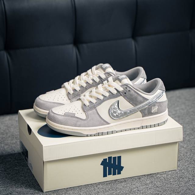 Nike Dunk 全套原楦原模倾力打造完美版型 独家原厂航空铝磨具打磨大底 鞋头坡度极致还原 无解鞋型 原盒原配 圈内天花板工艺 原厂冲刀 超高清洁度 全鞋零