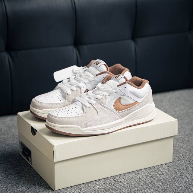 耐克男女士运动板鞋 Nike Air Jordan Stadium 90 Stadium 乔丹 Aj 90 篮球鞋。Jordan Stadium 90充满了对t