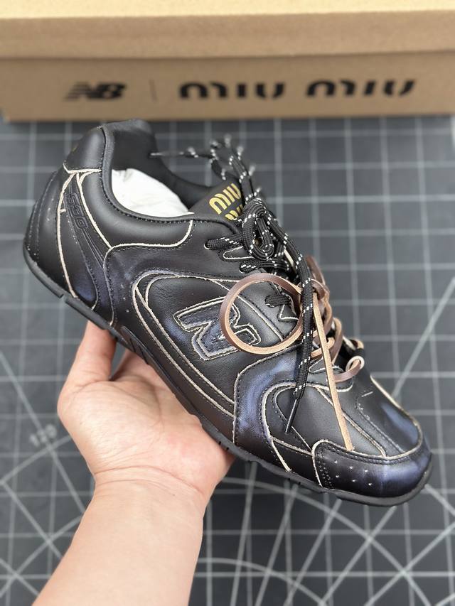 核心私 意大利奢侈品牌 缪缪miu Miu X Nb新百伦new Balance 530 Sl Leather Sneakers系列低帮经典复古休闲运动慢跑鞋“