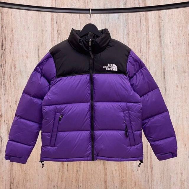 渠道优势，支持代发！ 外贸保真版：北面96款 紫色 The North Face 1996 Eco Nuptse Jacket 拼接拉链可收纳连帽羽绒服外套 男