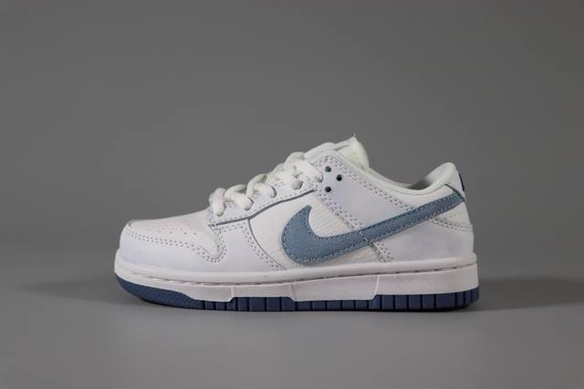 新款出货 原装 NK SB Dunk Low Pro 联名款低邦时尚童鞋 DM5467-501 鞋码：22 23 24 25 26 27 28 29.5 30
