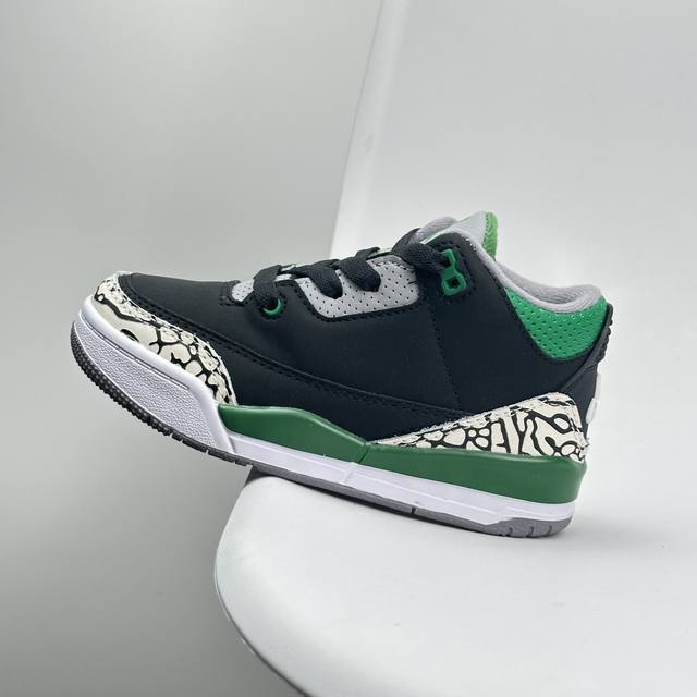 专G版乔3代儿童篮球鞋 SIZE：24-37.5码 高端1:1定制版 经典乔3代篮球鞋 鞋面采用优质头层面料和麂皮拼接，质感超级高级 耐磨防滑橡胶大底，助力日常