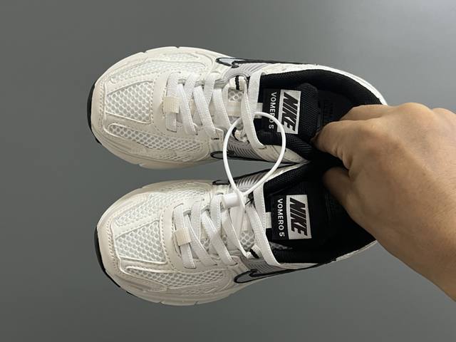 NK 新款V5松紧带儿童运动鞋 SIZE：26-37.5码 精致V5款式 松紧带设计，穿脱方便 耐磨防滑大底，脚感超赞 复古老爹款，时髦百搭