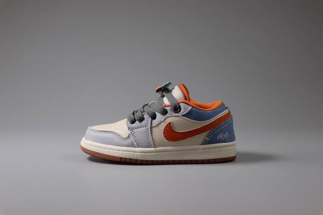 乔丹 Air Jordan 1 GS 乔丹低帮童鞋 时尚板鞋 鞋码：22 23 24 25 26 27 28 29.5 30 31 32 33.5 34 35