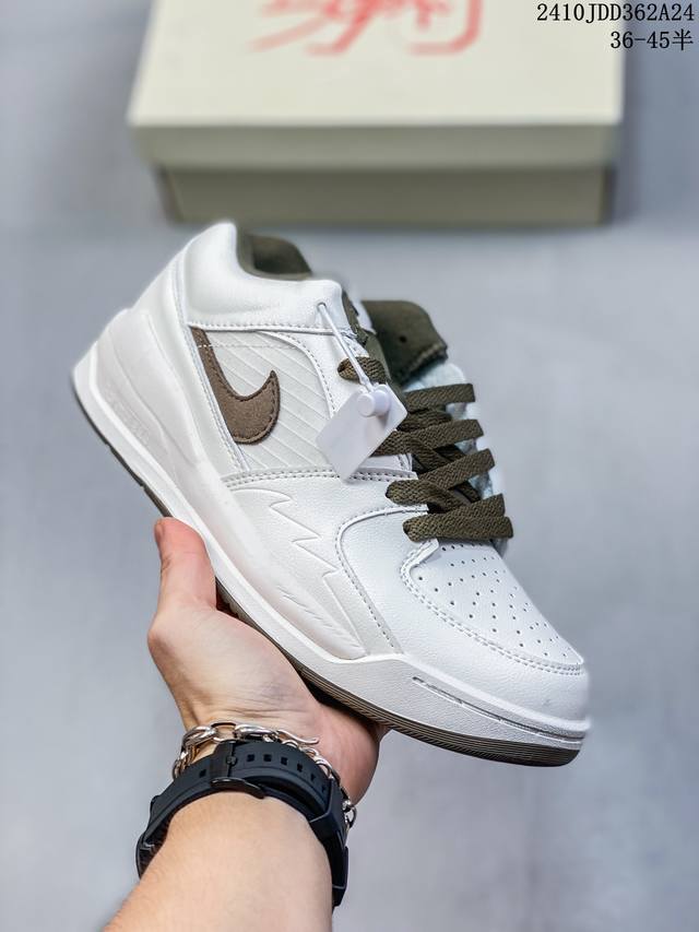 真标Air Jordan Stadium 90 Stadium Jordan Stadium 90充满了对TinkerHathield AJ90原创设计的致敬，