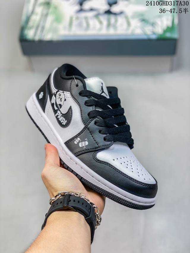 公司级 耐克 乔丹Air Jordan 1 Low AJ1 乔1 乔丹1代aj1 低帮复古文化休闲运动篮球鞋。从1985 年面世的元年款汲取设计灵感，采用简洁大