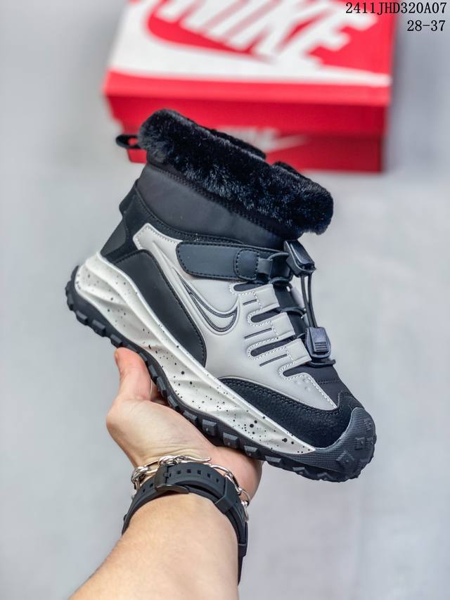 童鞋萌娃必备Nike 耐克 Novice boot TD秋季新款时尚儿童高帮加绒休闲运动鞋 ！ 货号：AV8338 002 Size:24～35 编码：11JH