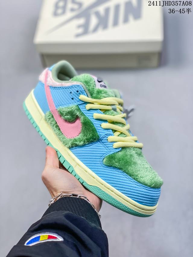 公司级带半码 耐克Nike SB Dunk Low 扣篮系列复古低帮休闲运动滑板板鞋。采用脚感柔软舒适ZoomAir气垫，有效吸收滑板等极限运动在落地时带来的冲