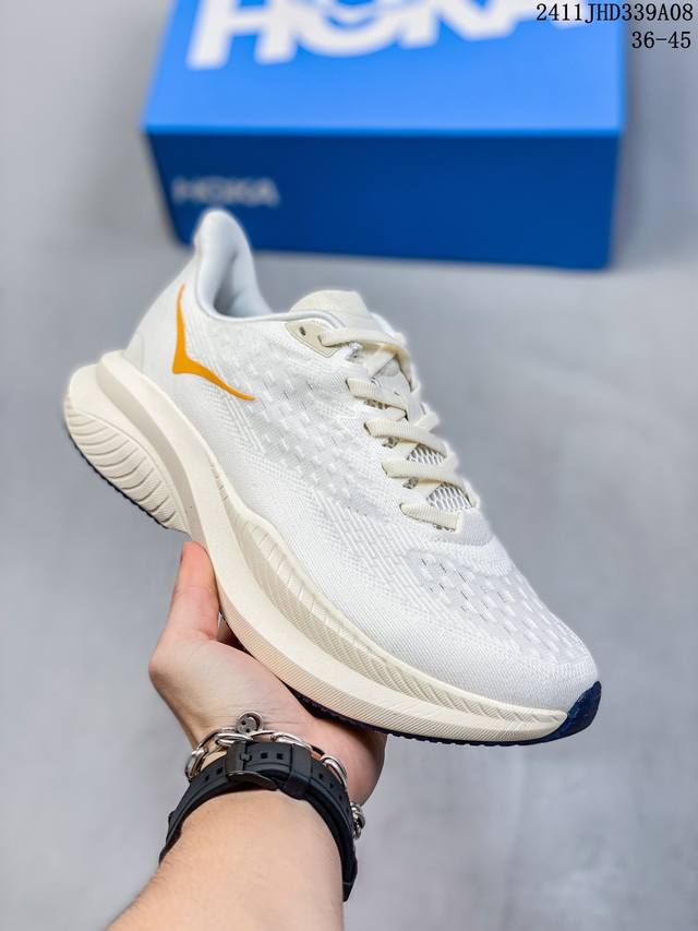 小红书推荐HOKA ONE ONE 全新配色 这个品牌来自于新西兰的毛利语，HOKA表示大地，ONE ONE表示飞越，连起来就是飞越地平线，ONE ONE不是读