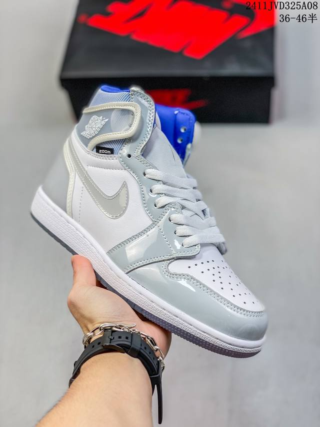 公司级带半码 耐克Nike SB Dunk Low 扣篮系列复古低帮休闲运动滑板板鞋。采用脚感柔软舒适ZoomAir气垫，有效吸收滑板等极限运动在落地时带来的冲