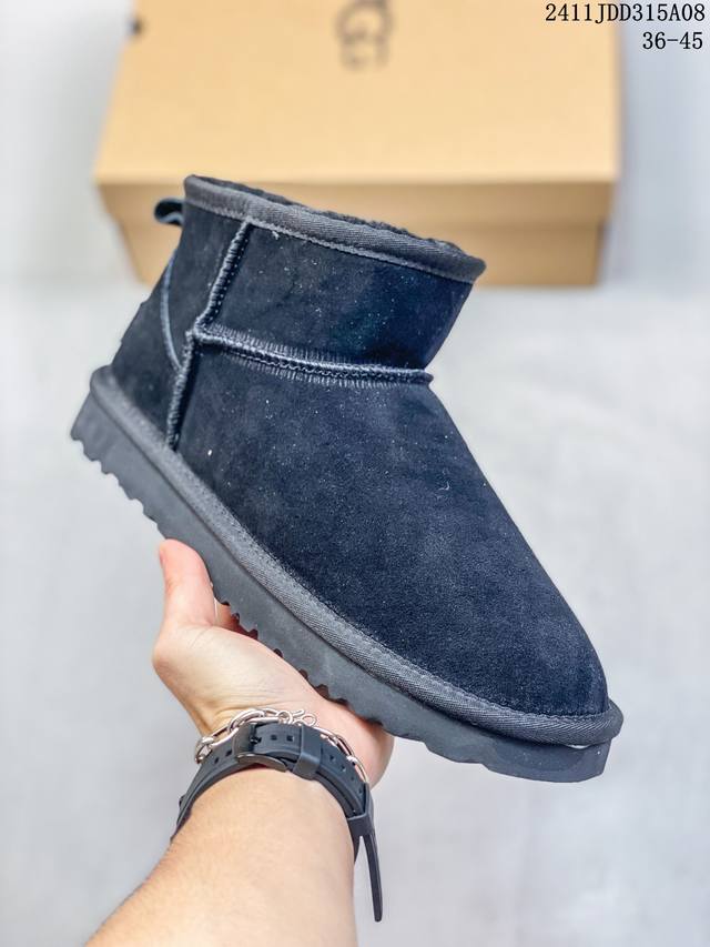 tasman slier 塔茨系列加厚款 风包头1cm半拖鞋 羊皮毛一体高品质 保暖锁热 采用tpu模压定型翻毛皮鞋面材质 内嵌人造卷曲羊毛毛绒里衬和鞋垫 选用
