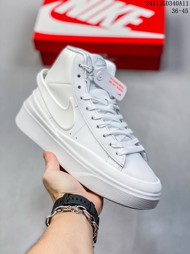 耐克Nike Blazer Mid 开拓者系列厚底 高帮百搭休闲运动板鞋Nike Blazer通过配色和材质的变换，演绎出了无数的版本。配出当下流行的阴阳元素。