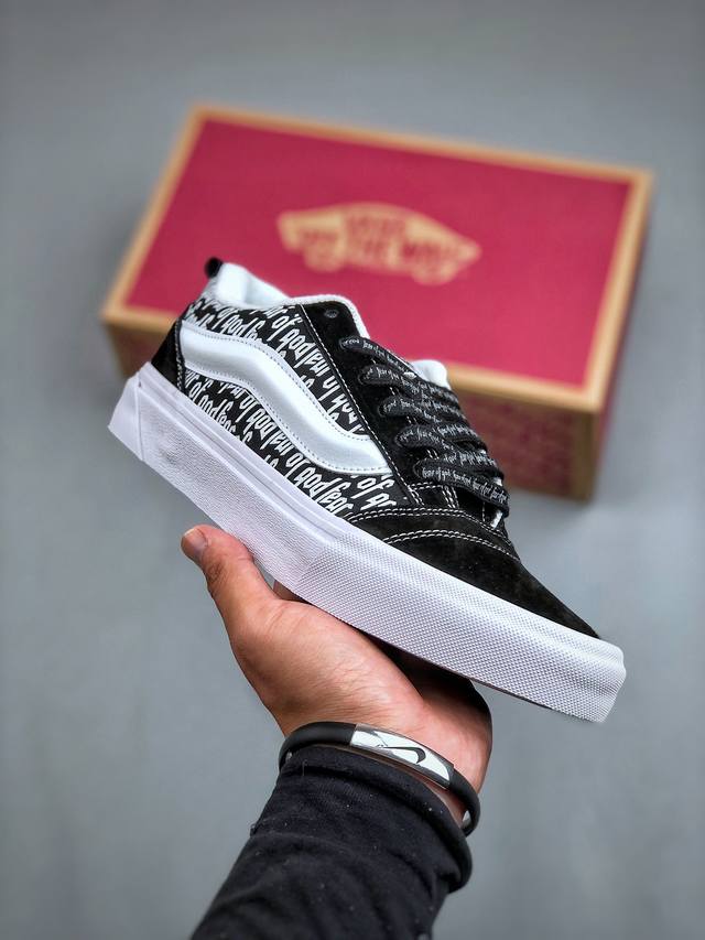 猪八材料 - Vans Knu-Skool CDG联名！ “面包鞋终于出联名款了，还是川久保玲爆款！”，满印这一块还是得看CDG属实是拉满了！国外发售款，库存不