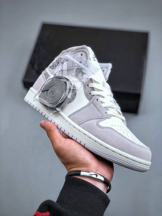 Nike Air Jordan AJ1 Mid 白灰色 FQ7720-002 原厂内置全掌气垫 A模大底 头层小牛皮 鞋舌AJ原厂专用牛津布+AJ专用反口珍珠布