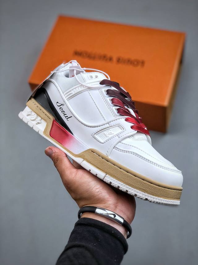 Louis Vuitton Trainer Sneaker Low LV路易威登低帮板鞋 正确一致TPR光泽组合鞋底 耐弯折滴塑支持片 原版购入历时近两个月开发