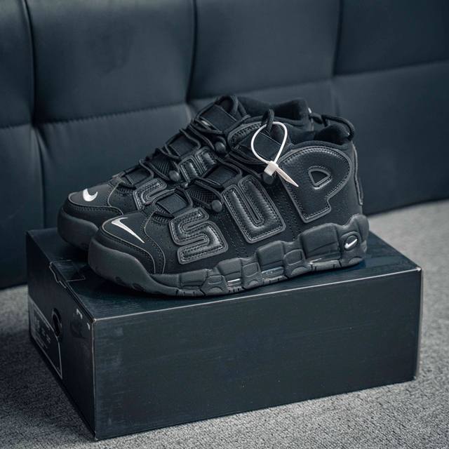 Nike Air More Uptempo '96 皮蓬全掌气垫男子运动鞋厚底增高缓震慢跑鞋。续写 20 世纪 80 年代和 90 年代篮球运动飞速发展的传奇。