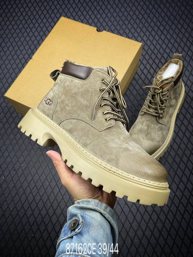 新货UGG 2024秋冬新品 毛绒一体内里保暖锁热 秋冬必备 户外中帮休闲马丁靴雪地靴系列 # 代购专供品质 面料采用进口头层牛皮材质 鞋内里采用毛茸一体内里保