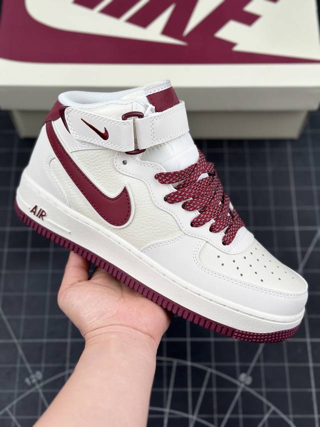Nike Air Force 1 MID 米红勾 满天星中帮空军一号休闲板鞋 客供高亮3m反光 定制头成皮料 定制鞋盒 原楦原纸板 纯正版型 内置全掌气垫 货号