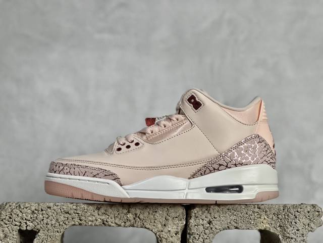 Air Jordan 3 Valentine's Day AJ3 乔3情人节限定 HJ0178-600 #鞋身整体采用浅粉装扮示人，营造出清新甜美的氛围，这种粉