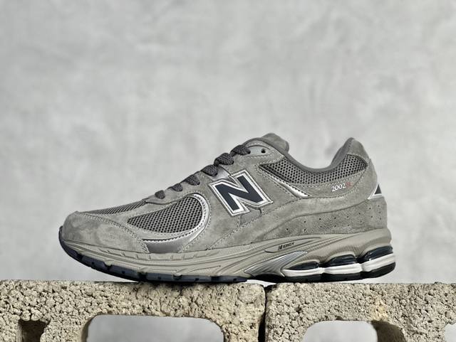 C版 New Balance WL 2 复古休闲跑步鞋 #鞋款延续了经典科技，升级版N-ERGY缓震物料机能与材质上脚太舒适了，鞋面的柔软麂皮搭配尼龙网布，特别