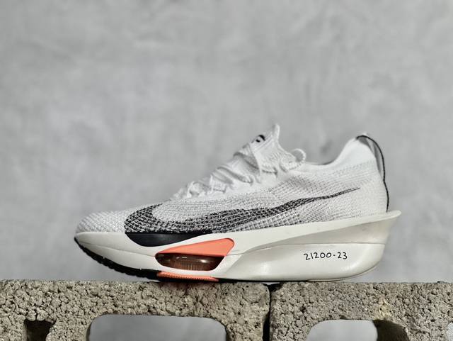 YH版 Nk Zoom VaporFly Next% 3 ”Prototype“ 2024年全新超级马拉松跑鞋 #鞋款搭载两个Airzoom缓震配置，全掌型碳纤