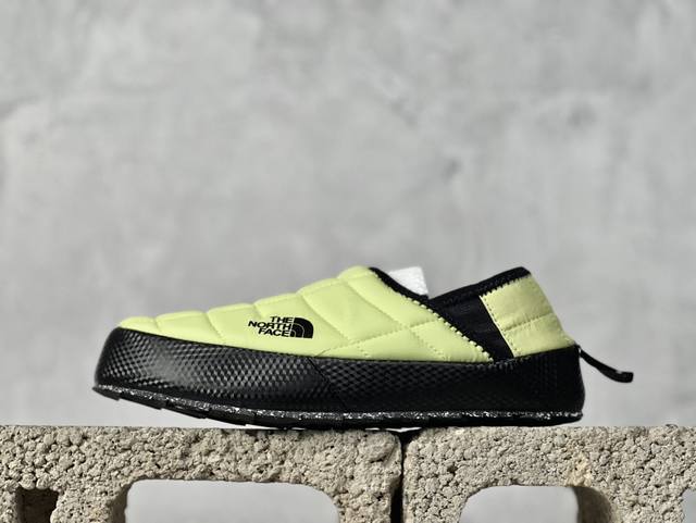 The North Face Thermoball Traction 北面冬季加绒透气轻盈休闲套鞋 NFOA3V1H-K1M 尺码：36 37 38 39 40