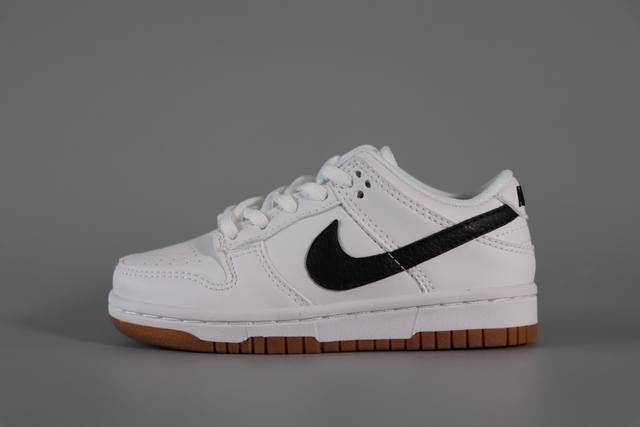 新款出货 原装 Nk Sb Dunk Low Pro 联名款低邦时尚童鞋 Cd2563-100 鞋码：22 23 24 25 26 27 28 29.5 30