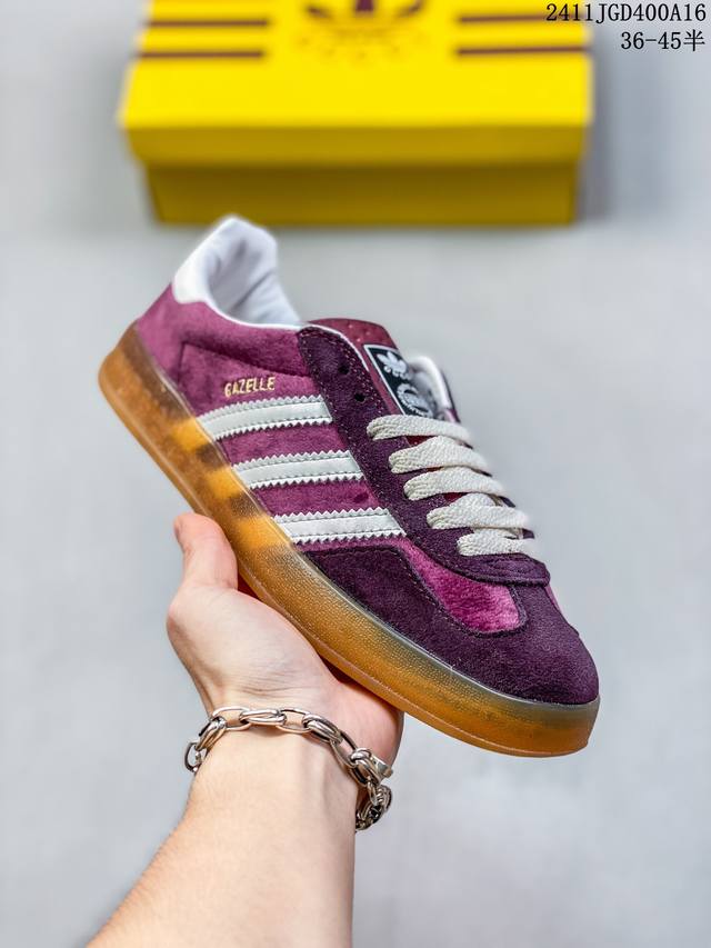 Adidas 阿迪达斯 男女鞋采用翻毛皮与天鹅绒布鞋面材质，皮革内里贴缓震pu乳胶脚垫，外置耐磨大底 “复古运动”最新跨界联名，意大利奢侈品牌-古驰gucci