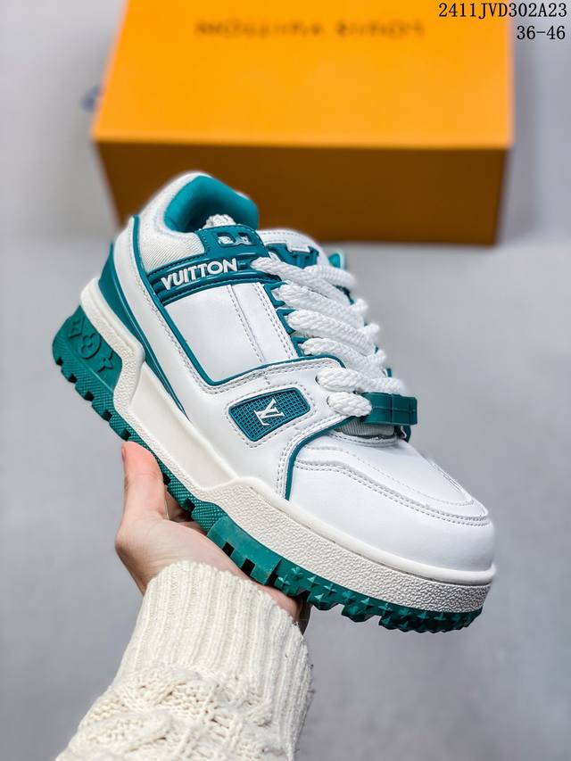 公司级路易威登 Louis Vuitton Lv路易威登板鞋 新款 Lv Trainer最新配色运动鞋 L家 篮球鞋风格运动鞋 该鞋由艺术总监 Virgil A