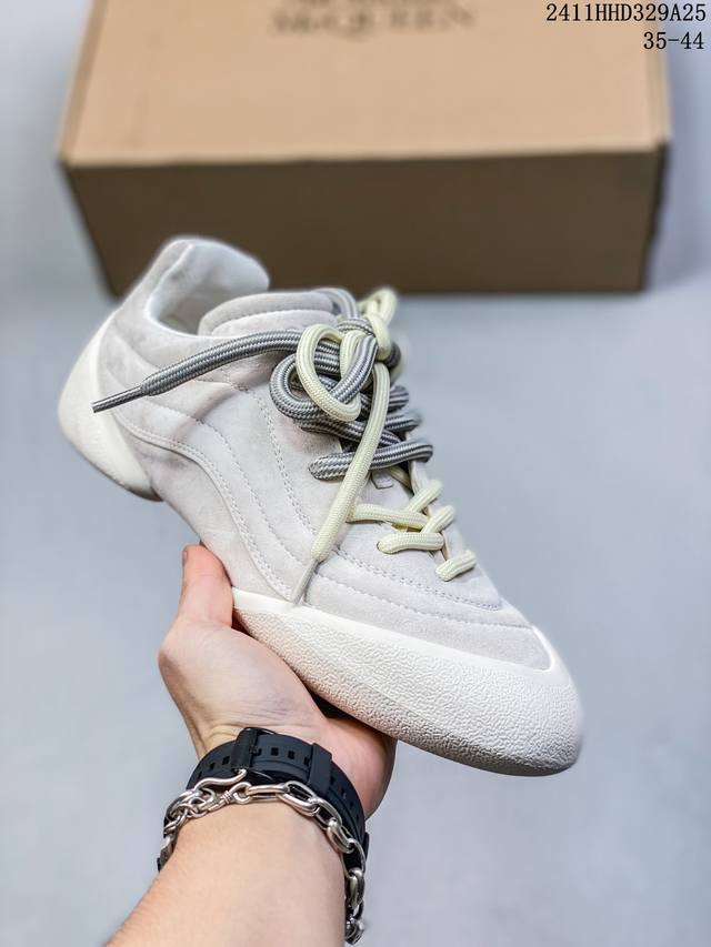 优势放店 Alexander Mcqueen 亚历山大-麦昆 2024S Flexion复古运动鞋 受到解剖学的启发 分体鞋底和肌腱状元素体现了品牌初期的设计主