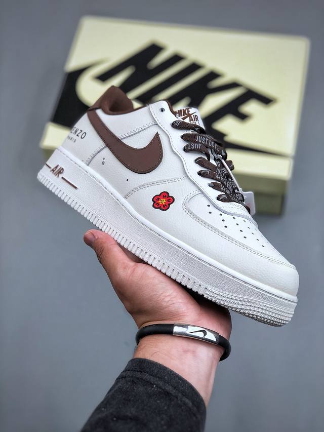 Nike Air Force 1 Low 07 白棕小花原楦头原纸板 打造纯正低帮空军版型专注外贸渠道 全掌内置蜂窝气垫 原盒配件 原厂中底钢印、拉帮完美 官方