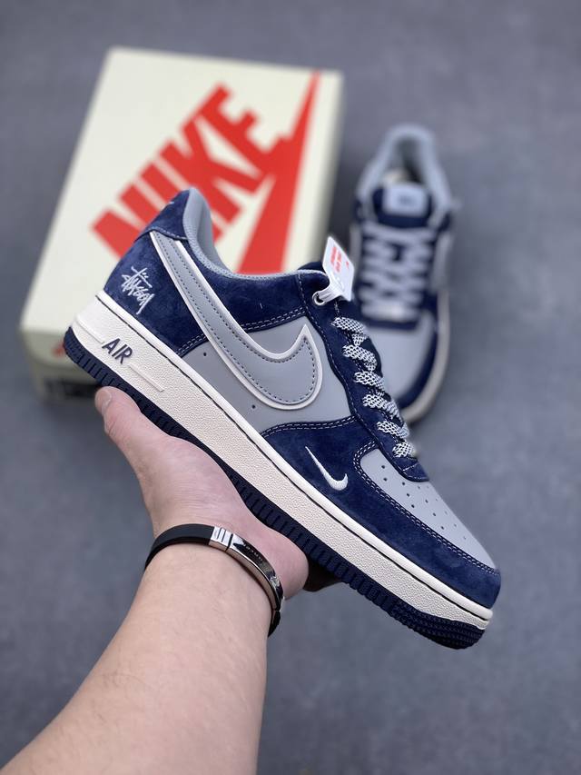 海外限量发售！公司级nike Air Force 1 '07 Low “斯图西联名--灰蓝翻毛”空军一号 低帮 运动鞋 休闲鞋 折边针车 工艺难度大 原楦头原纸