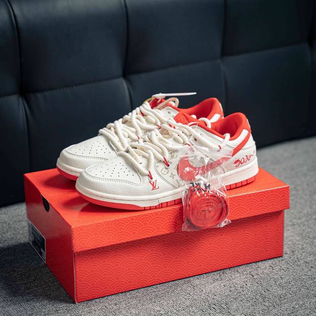 Nike Dunk 全套原楦原模倾力打造完美版型 独家原厂航空铝磨具打磨大底 鞋头坡度极致还原 无解鞋型 原盒原配 圈内天花板工艺 原厂冲刀 超高清洁度 全鞋零