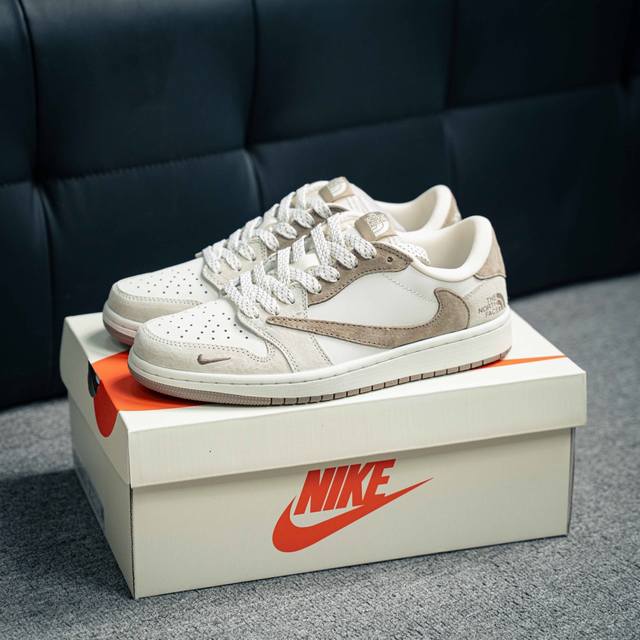 Air Jordan 1 乔丹篮球鞋男女潮流板鞋 货号：Ag3702 801 尺码：36 36.5 37.5 38 38.5 39 40 40.5 41 42
