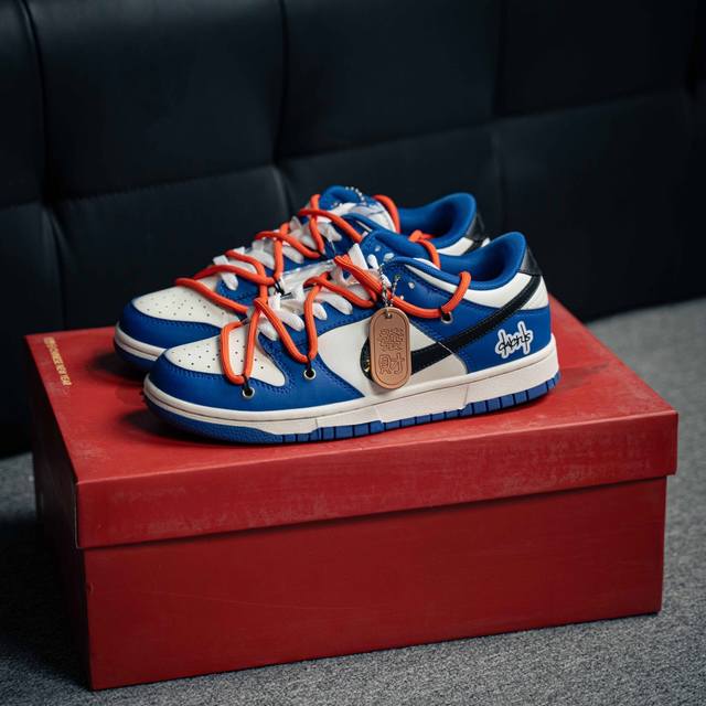 Nike Dunk 全套原楦原模倾力打造完美版型 独家原厂航空铝磨具打磨大底 鞋头坡度极致还原 无解鞋型 原盒原配 圈内天花板工艺 原厂冲刀 超高清洁度 全鞋零