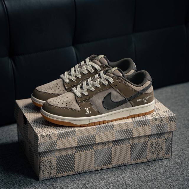 Nike Dunk 全套原楦原模倾力打造完美版型 独家原厂航空铝磨具打磨大底 鞋头坡度极致还原 无解鞋型 原盒原配 圈内天花板工艺 原厂冲刀 超高清洁度 全鞋零