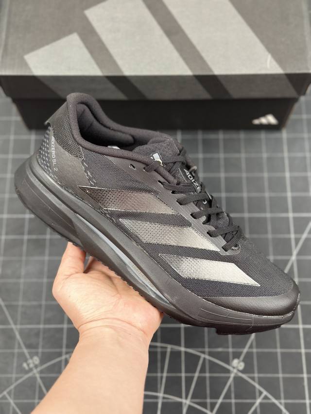 公司级阿迪达斯adidas Adizero Sl2 W透气网眼竞速跑鞋 冲向目标，一路向前，不断挑战和突破自我。无论是平时训练还是马拉松，让这款adidas跑步