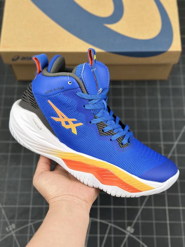亚瑟士日本专业跑鞋品牌 Asics Nova Surge 2 回弹缓震防滑耐磨实战轻盈篮球鞋 原标半码制#全新原装数据开发人体工学一体式轻质贾卡双层编织鞋面,针