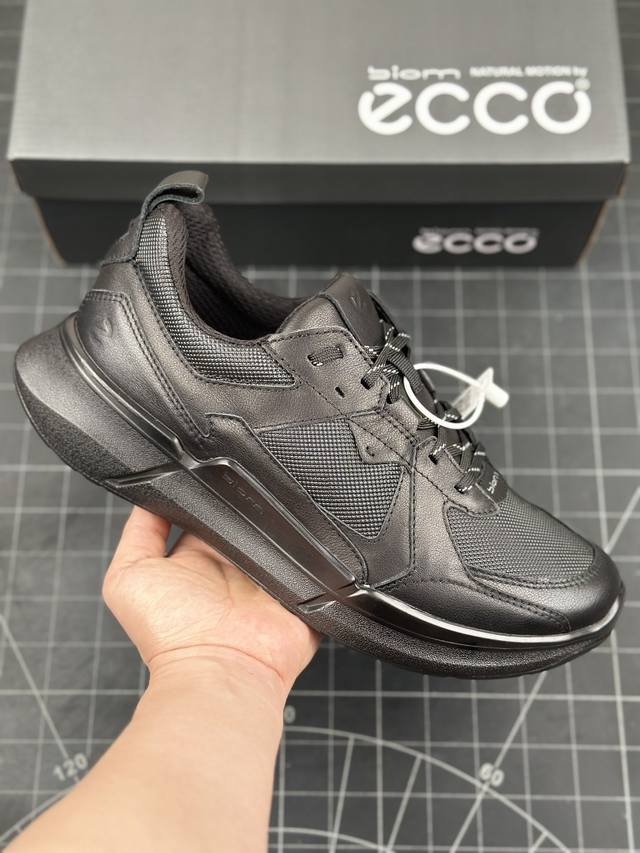 Ecco爱步2.2系列男鞋 春夏爆款户外鞋 健步系列运动鞋 休闲跑步鞋 脚感轻便舒适度真心没的说 面料ecco家族工艺牛皮 鞋面开孔结构设计增强透气性 E-Dt