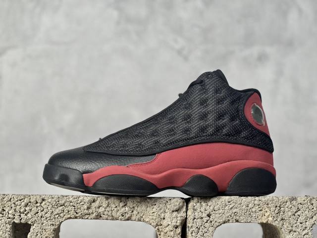 Aj13熊猫 Airjordan13 “He Got Game” 完美版型 原装3D全息猫眼 搭载原碳纤 后跟完美梯形鞋型 原材皮切割 上脚就是原滋原味公司货！