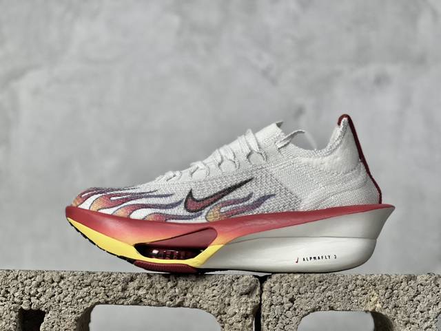 F版 Nk Zoom Vaporfly Next% 3 ”Prototype“ 2024年全新超级马拉松跑鞋 #鞋款搭载两个airzoom缓震配置，全掌型碳纤维