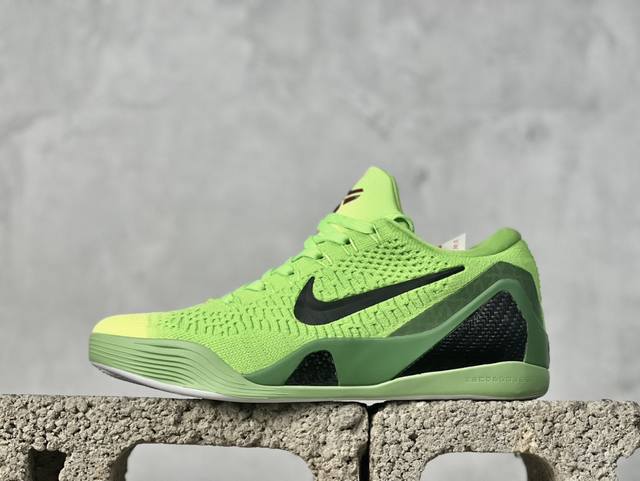 Gjr版 Nk Kobe 9 Elite Protro 科比九代精英款低帮实战篮球鞋 设计灵感中与以往几代的耐克 Zoom Kobe 系列一样，加入了签名，密码