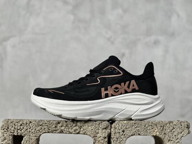 Hoka One One 推出升级 Clifton 10 克利夫顿10代 男女士休闲跑步鞋轻量缓震运动鞋。Hoka One One的clifton克利夫顿系列是