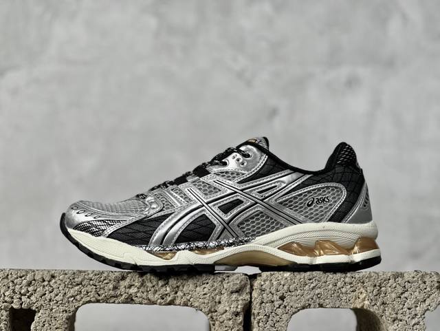 Asics Gel-Nimbus 10.1 亚瑟士复古透气休闲鞋缓震男子耐磨跑步鞋 1203A543-020 #鞋面采用无缝线鞋面，贴合脚型，穿着舒适；中底36