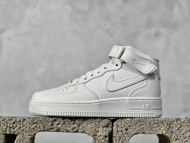 Xl性价比 Nk Air Force 1 Mid 空军一号中帮高帮百搭休闲运动板鞋 柔软、弹性十足的缓震性能和出色的中底设计 横跨复古与现代的外型结合 造就出风