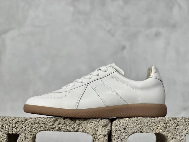 马丁 马吉拉 Maison Margiela 22 Classic Replica Leather Low Sneaker 系列低帮经典绅士德训平底百搭小白板鞋